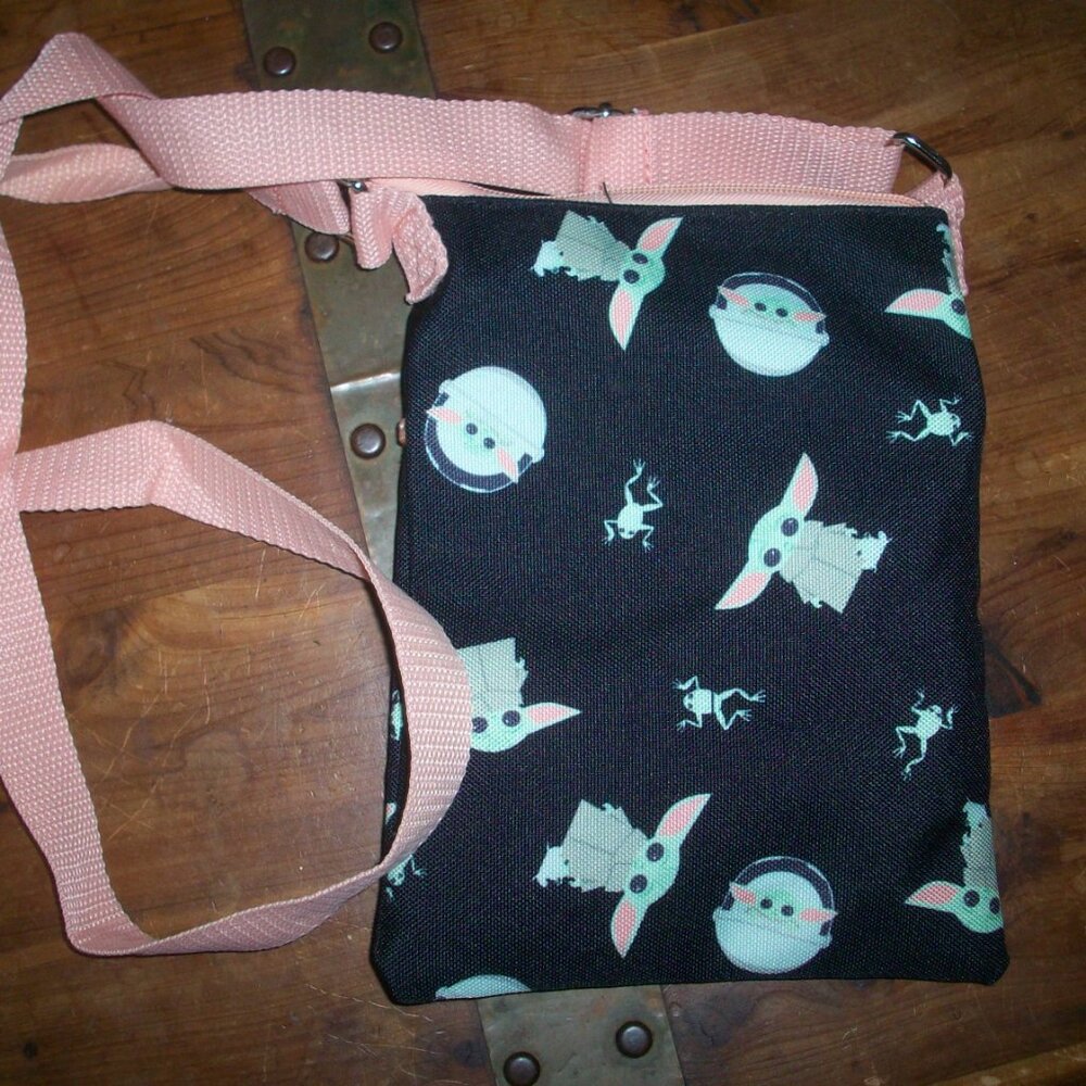 Star Wars Mandalorian Grogu The Child Baby Yoda Crossbody Bag Bioware Black Pink